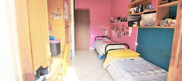 3 bedrooms Apartment in Barlassina, Italy No. 362193 9