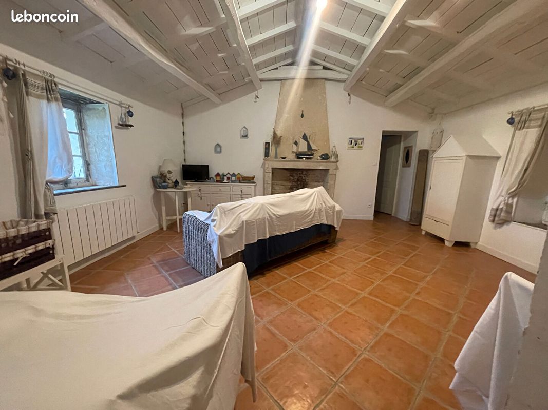 Casa T1 em Saint-Jean-de-Liversay, France N.º 112555