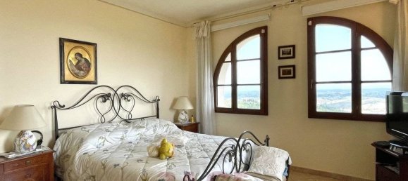 4 bedrooms Villa in Chianni, Italy No. 235268 15