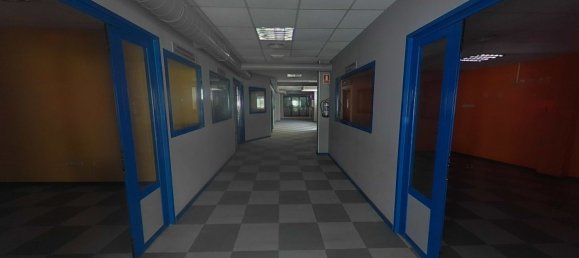 317m² Commercial property in Madrid, Spain No. 152491 41