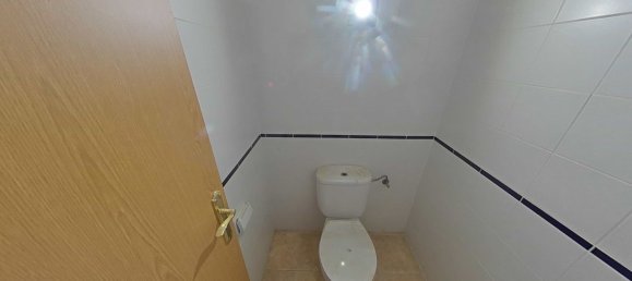 317m² Commercial property in Madrid, Spain No. 152491 2