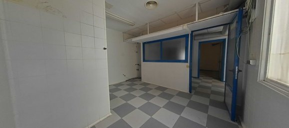 317m² Commercial property in Madrid, Spain No. 152491 20