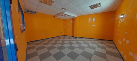 317m² Commercial property in Madrid, Spain No. 152491 22