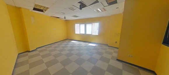 317m² Commercial property in Madrid, Spain No. 152491 17