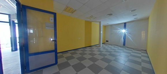 317m² Commercial property in Madrid, Spain No. 152491 27