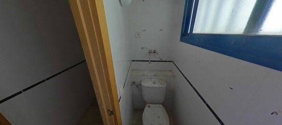 317m² Commercial property in Madrid, Spain No. 152491 50