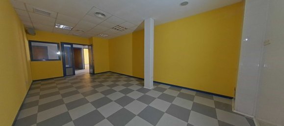 317m² Commercial property in Madrid, Spain No. 152491 28