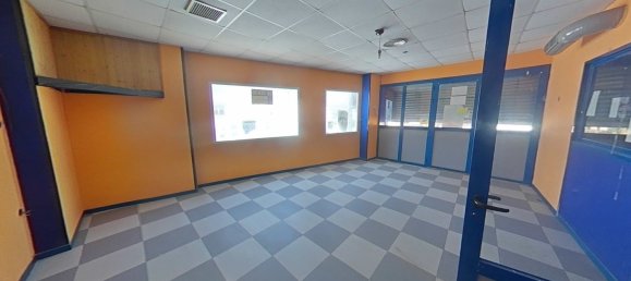 317m² Commercial property in Madrid, Spain No. 152491 7