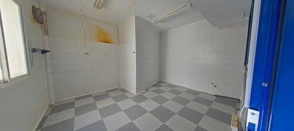 317m² Commercial property in Madrid, Spain No. 152491 21