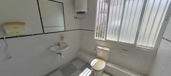 317m² Commercial property in Madrid, Spain No. 152491 4