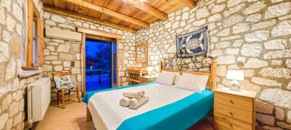 18 bedrooms Villa in Zakynthos, Greece No. 8601 10