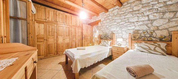 18 bedrooms Villa in Zakynthos, Greece No. 8601 17