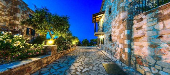 18 bedrooms Villa in Zakynthos, Greece No. 8601 4