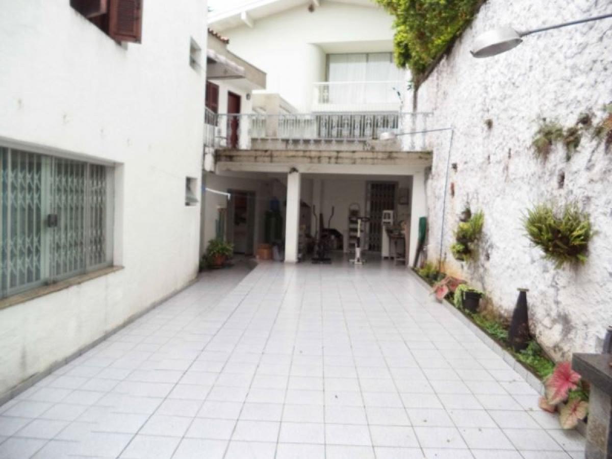 Дом с 4 спальнями в Сан-Паулу, Бразилия № 467339