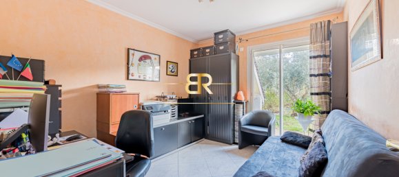 3 bedrooms House in Quincy-sous-Senart, France No. 181324 16