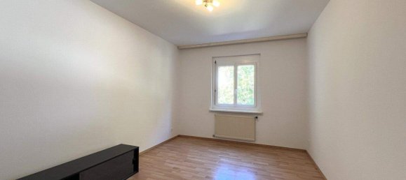 4-salle Appartement à Stockerau, Austria No. 237502 3