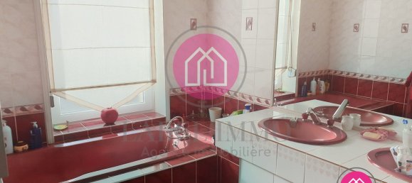 4 bedrooms House in Vieux-Conde, France No. 249479 2