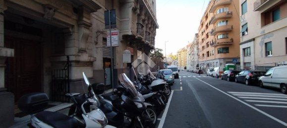 3 bedrooms Apartment in Genoa, Italy No. 117476 5