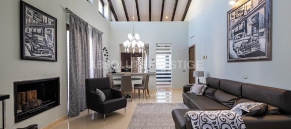 3 bedrooms Penthouse in El Paraiso, Spain No. 99697 3