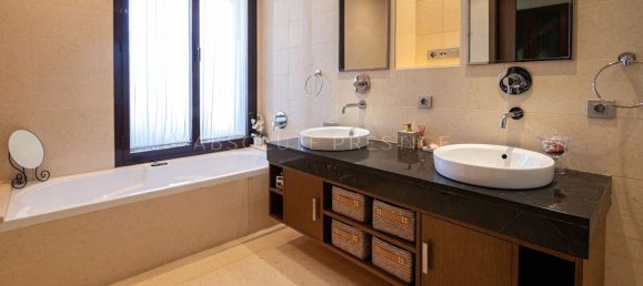 3 bedrooms Penthouse in El Paraiso, Spain No. 99697 11