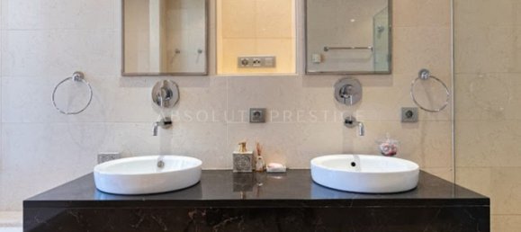 3 bedrooms Penthouse in El Paraiso, Spain No. 99697 12