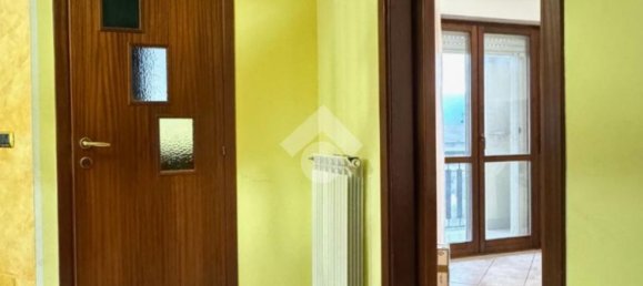 2 bedrooms Apartment in Pozzilli, Italy No. 102019 21