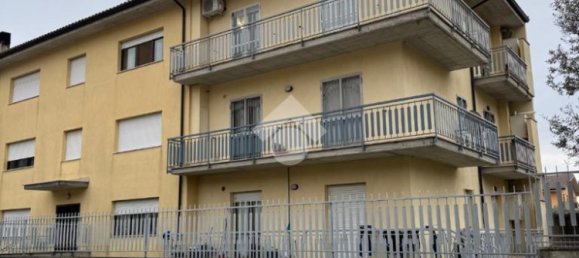 2 bedrooms Apartment in Pozzilli, Italy No. 102019 13