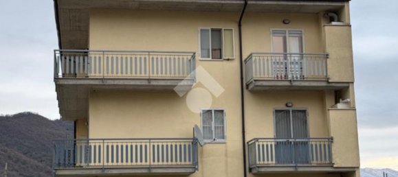 2 bedrooms Apartment in Pozzilli, Italy No. 102019 12