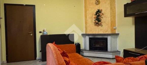 2 bedrooms Apartment in Pozzilli, Italy No. 102019 26