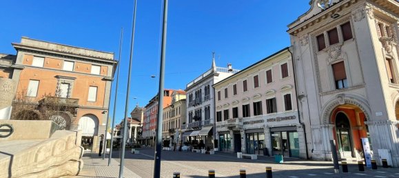 1غرفة عقار تجاري في San Donà di Piave, Italy رقم 157373 5