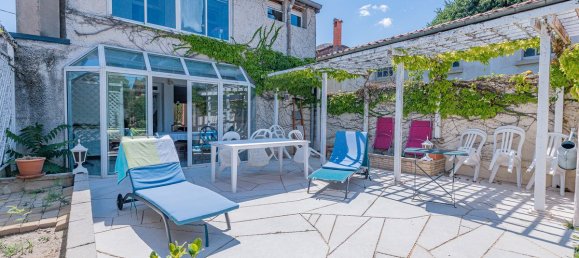 3 bedrooms House in Montelimar, France No. 335230 3