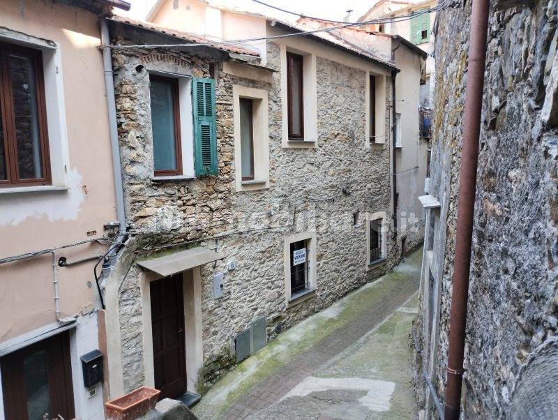 Дом с 2 спальнями в Пьетрабруна, Италия № 107773