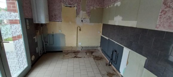 Casa de 2 dormitorios en Lens, France No. 331442 2