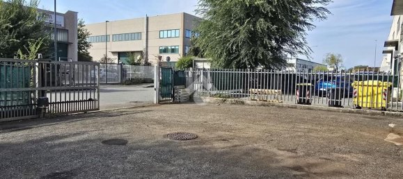 495m² Warehouse in Settimo Torinese, Italy No. 346034 4