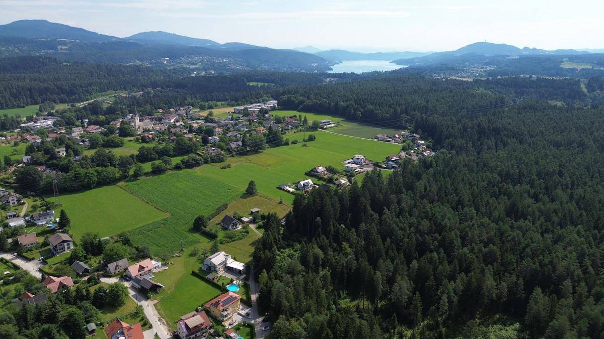  قطعة أرض في Velden am Worther See, Austria 15950متر مربع رقم 164347