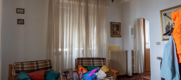4 rooms House in Cassine, Italy No. 205724 10