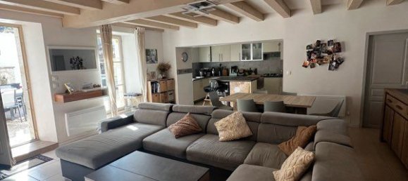 5 bedrooms House in Taillebourg, France No. 338894 2