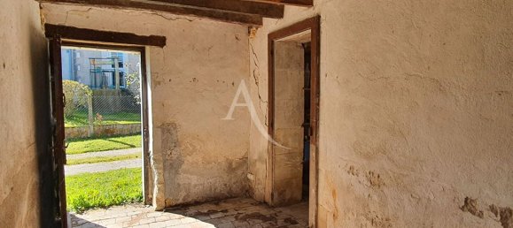 4 rooms House in Indre, France No. 160790 8