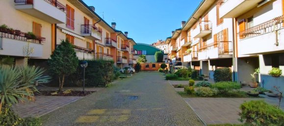 Villa de 4 divisões em Locate di Triulzi, Italy N.º 24814 10