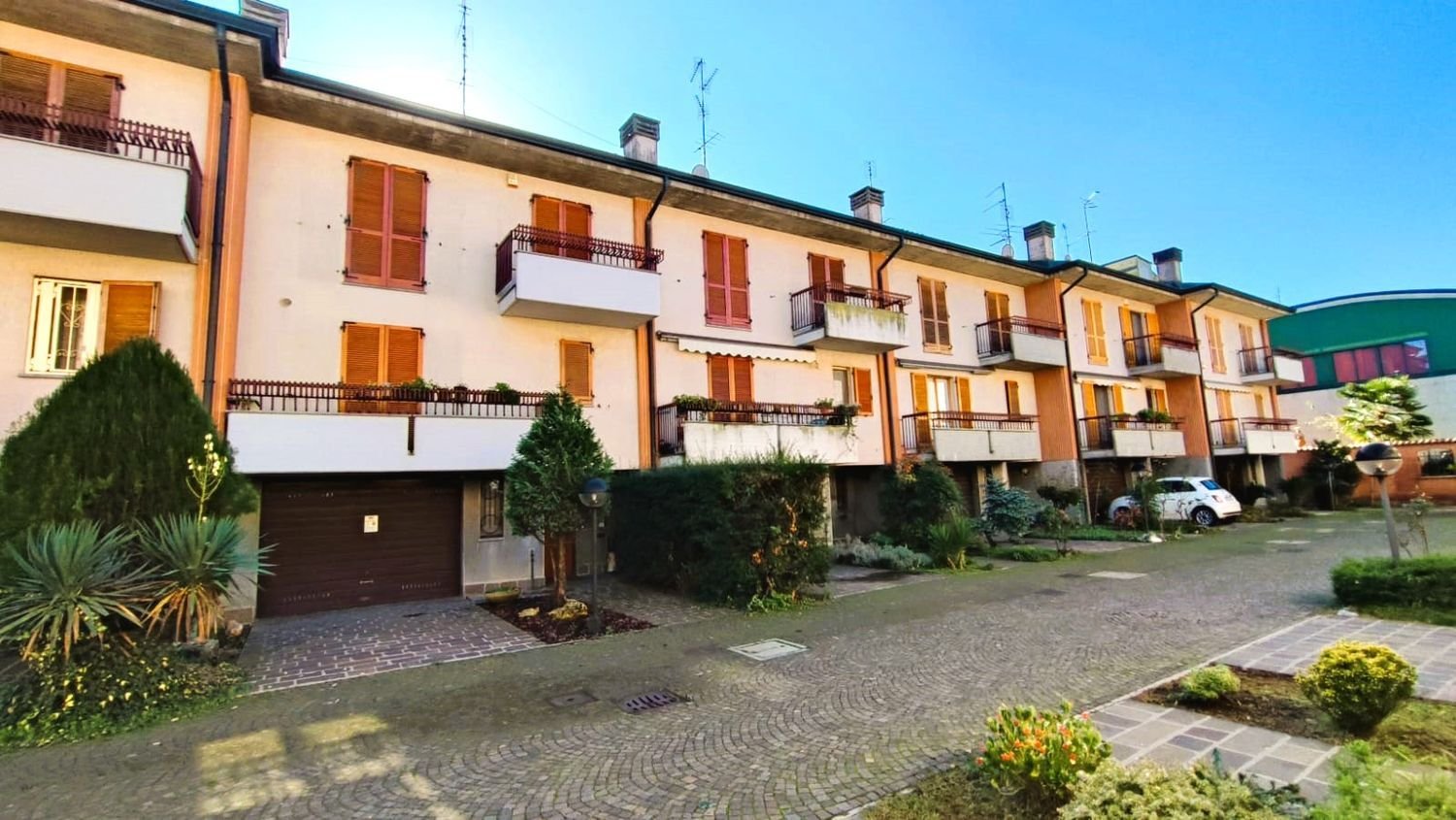 Villa de 4 divisões em Locate di Triulzi, Italy N.º 24814