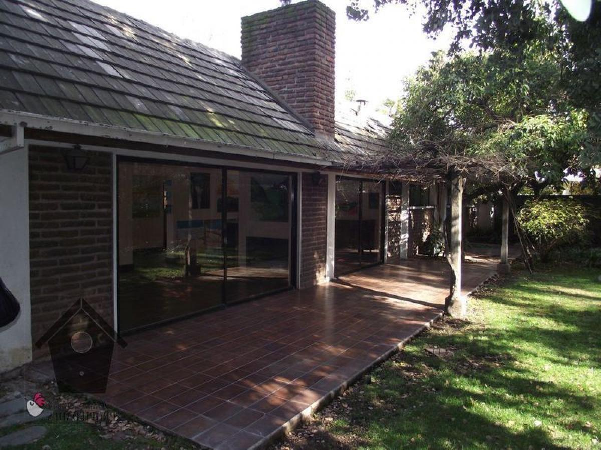 5 bedrooms House in Santiago, Chile No. 2490