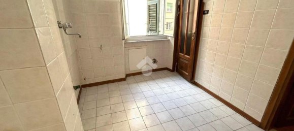 2 rooms Apartment in Genoa, Italy No. 102820 9