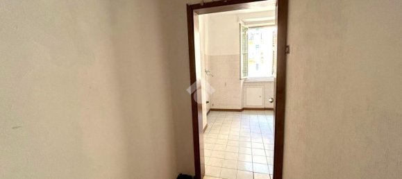 2 rooms Apartment in Genoa, Italy No. 102820 5