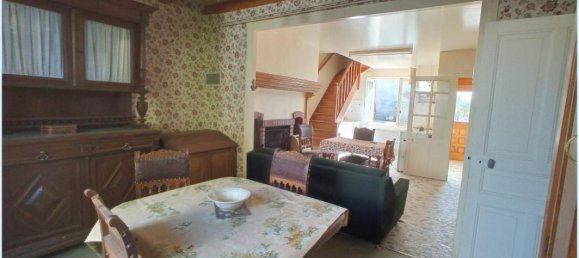 5 chambres Maison à Bourg-Lastic, France No. 197126 2