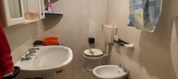 2 rooms Apartment in Carrara, Italy No. 27372 6