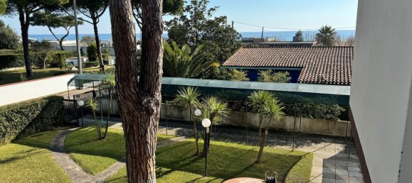 5 rooms Villa in Terracina, Italy No. 29804 2