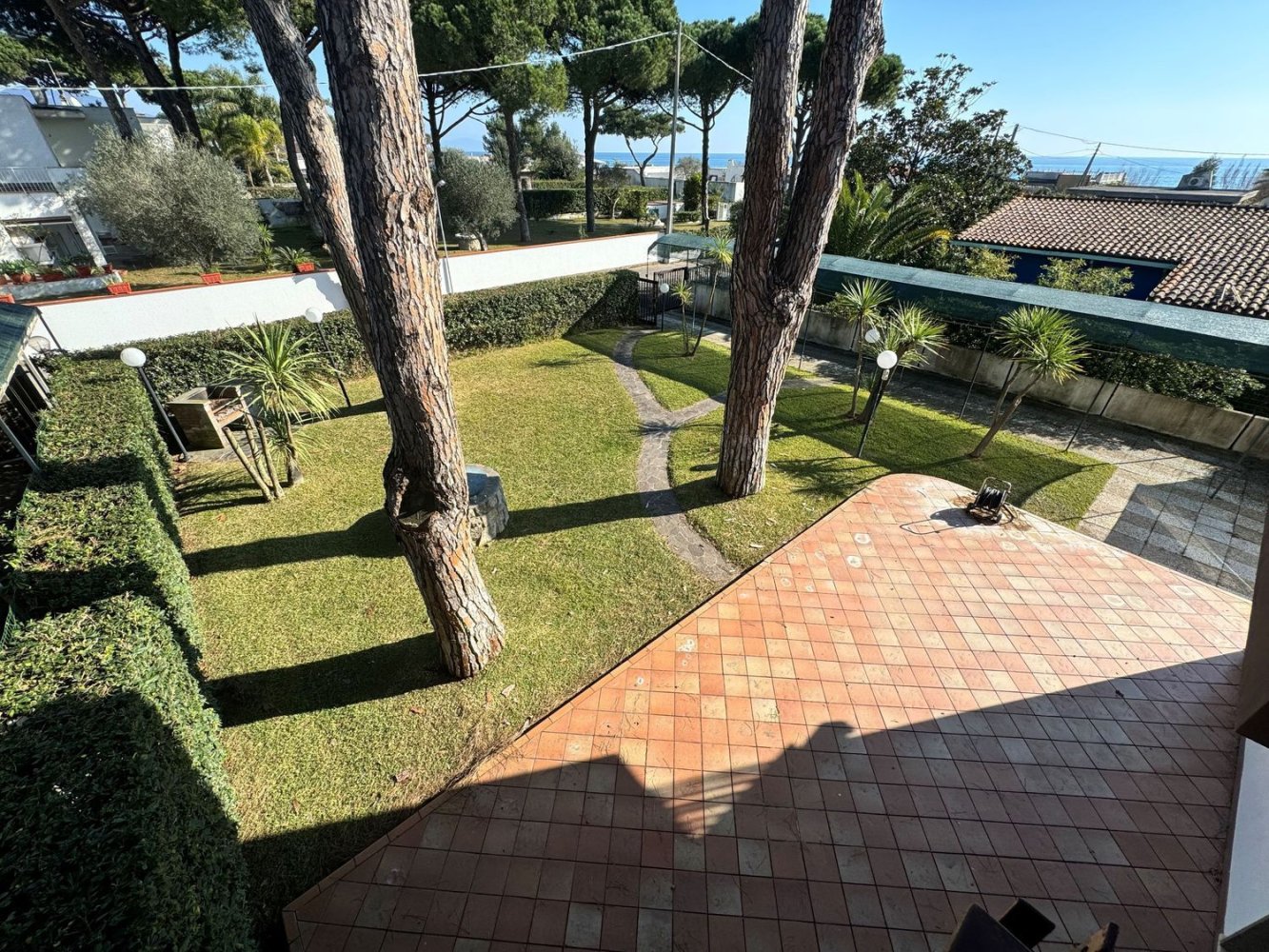 5 rooms Villa in Terracina, Italy No. 29804