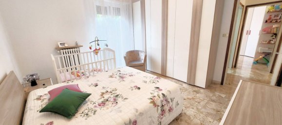Apartamento de 4 dormitorios en Verona, Italy No. 378284 11