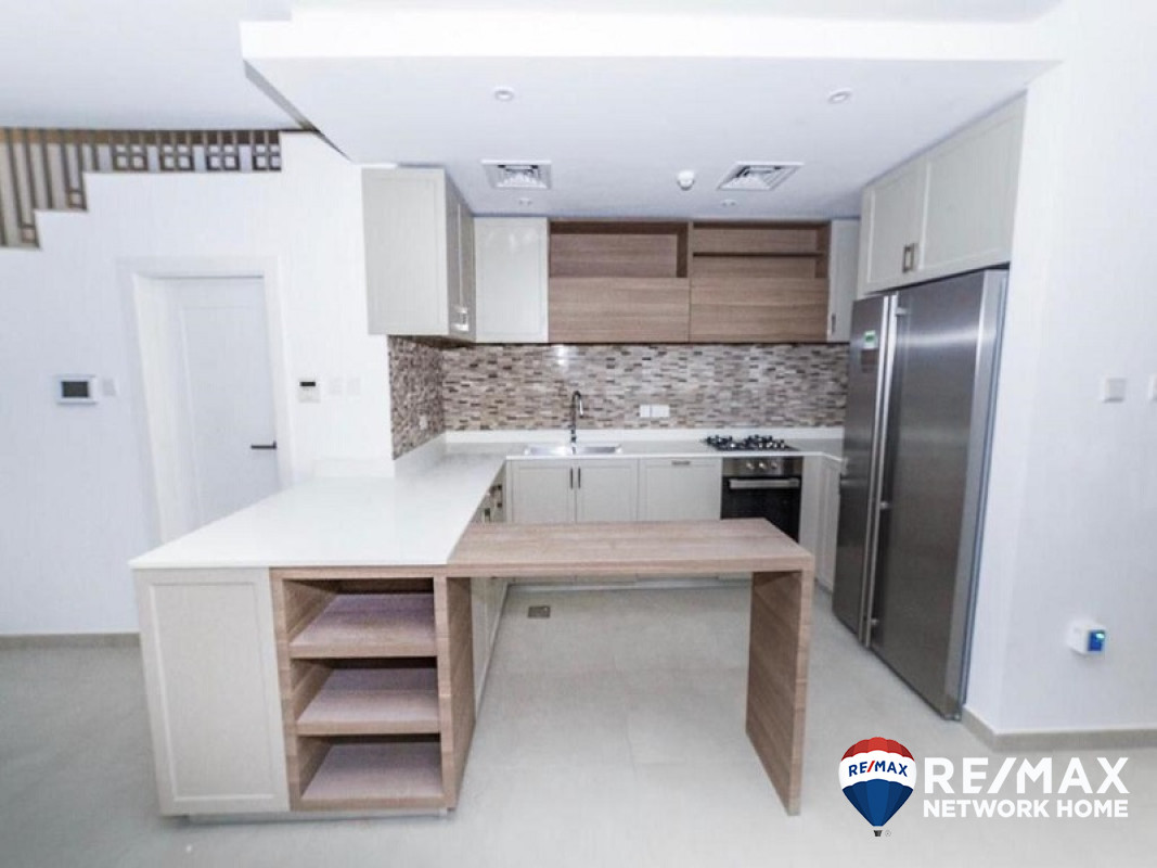 4 bedrooms Townhouse in SOMERSET MEWS, Jumeirah Village Circle, UAE No. 59614