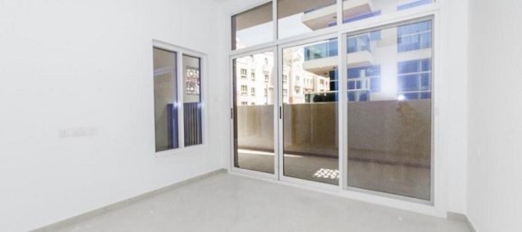 4 bedrooms Townhouse in SOMERSET MEWS, Jumeirah Village Circle, UAE No. 59614 3